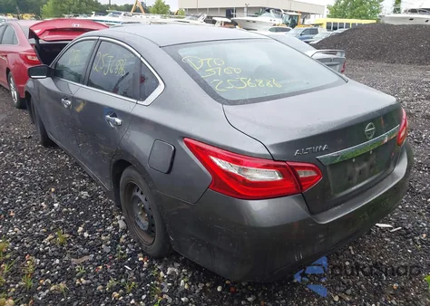 2017 Nissan Altima 2.5/2.5 S/2.5 Sl/2.5 Sr/2.5 Sv z USA, uszkodzony, nr VIN 1N4AL3AP4HC147091